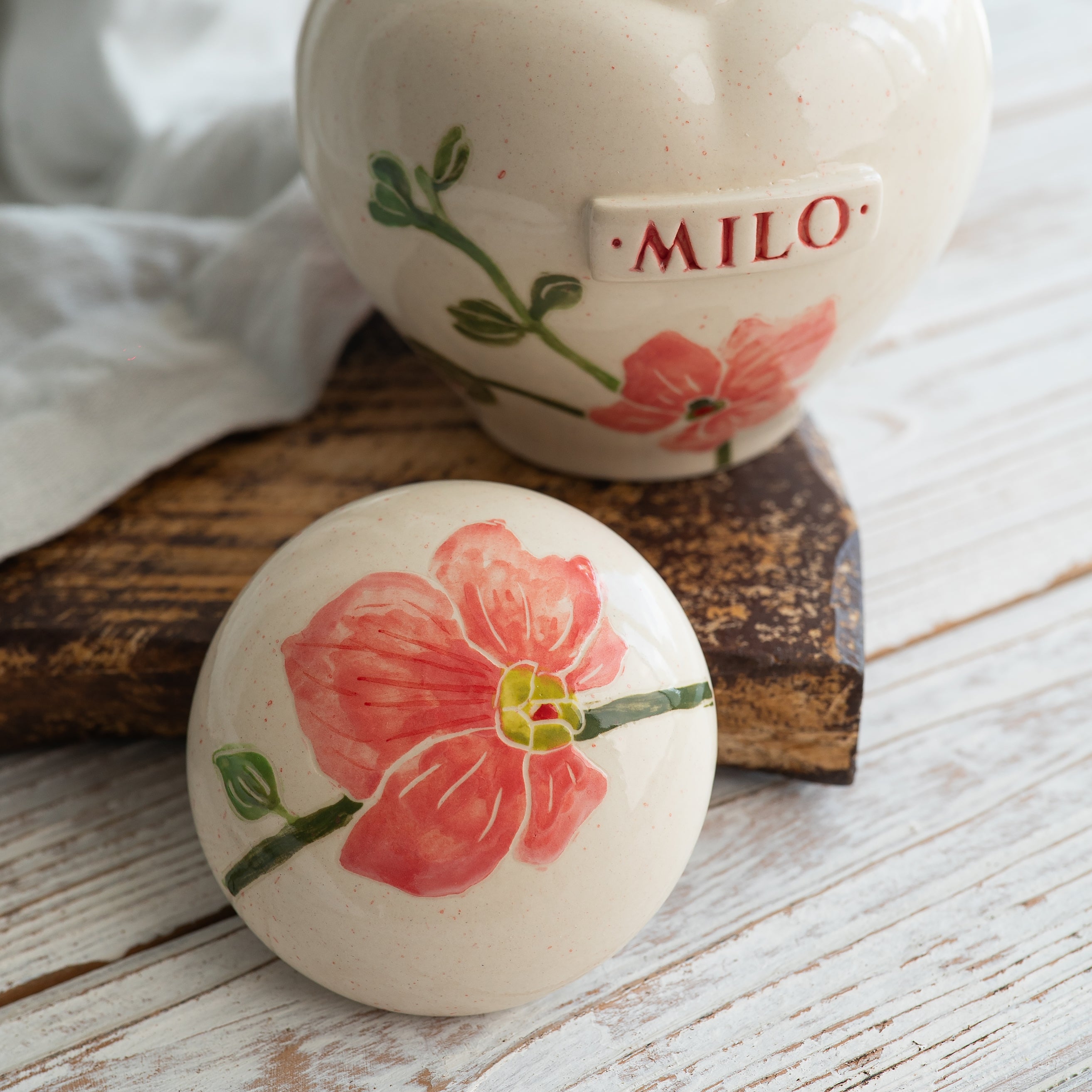 orchid Pet Urn, Ceramic Urn for Ashes, Creamation Urn, Heart Urn for Pets, Dog Urn, Cat Urn