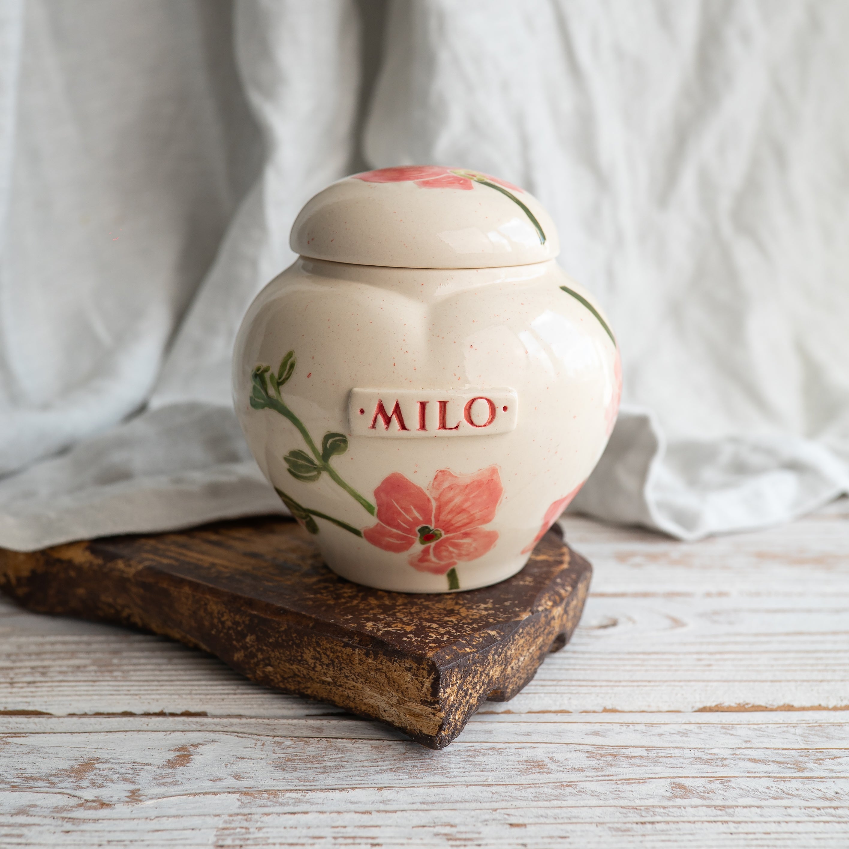 orchid Pet Urn, Ceramic Urn for Ashes, Creamation Urn, Heart Urn for Pets, Dog Urn, Cat Urn