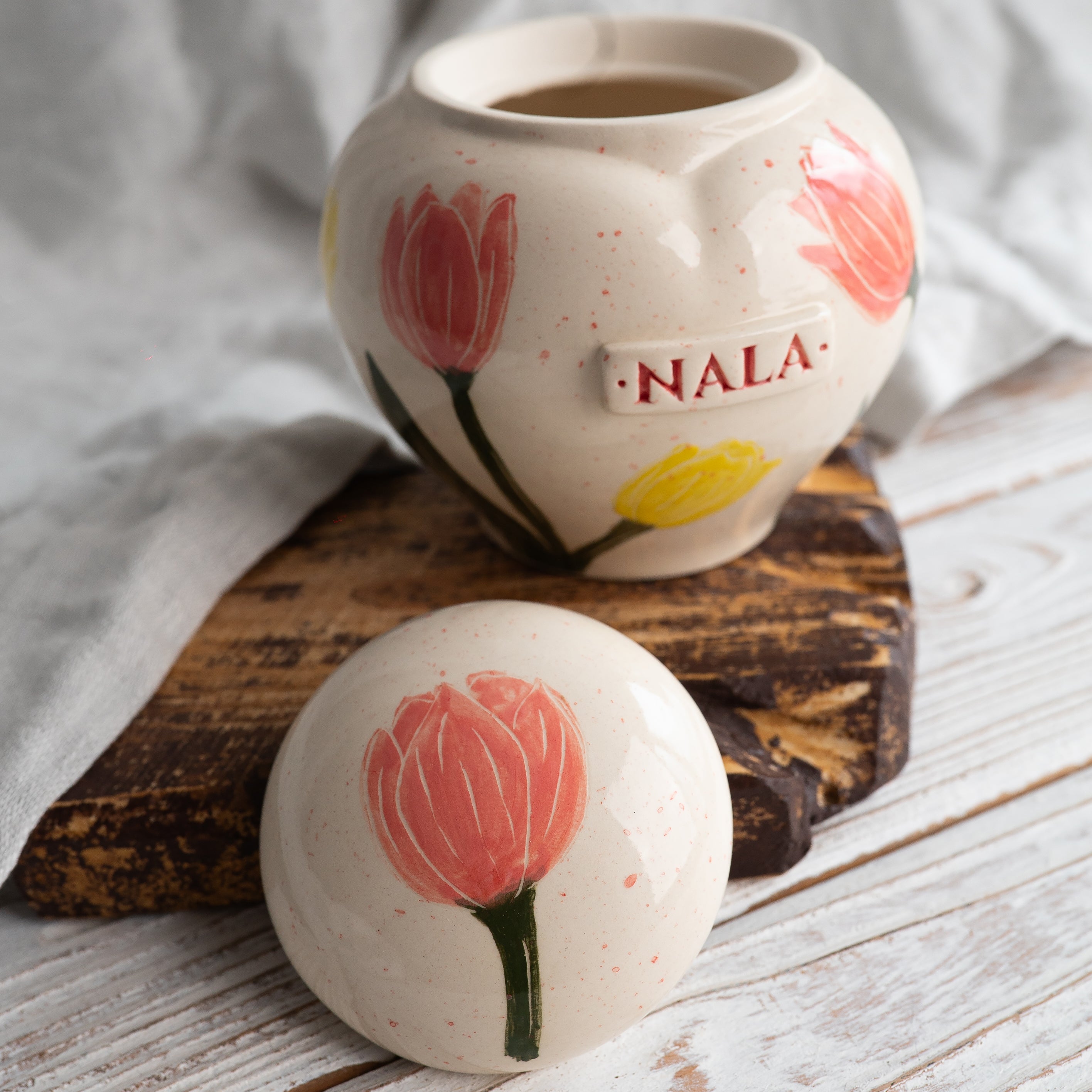 Tulips Pet Urn, Ceramic Urn for Ashes, Floral Creamation Urn, Heart Urn for Pets, Dog Urn, Cat Urn