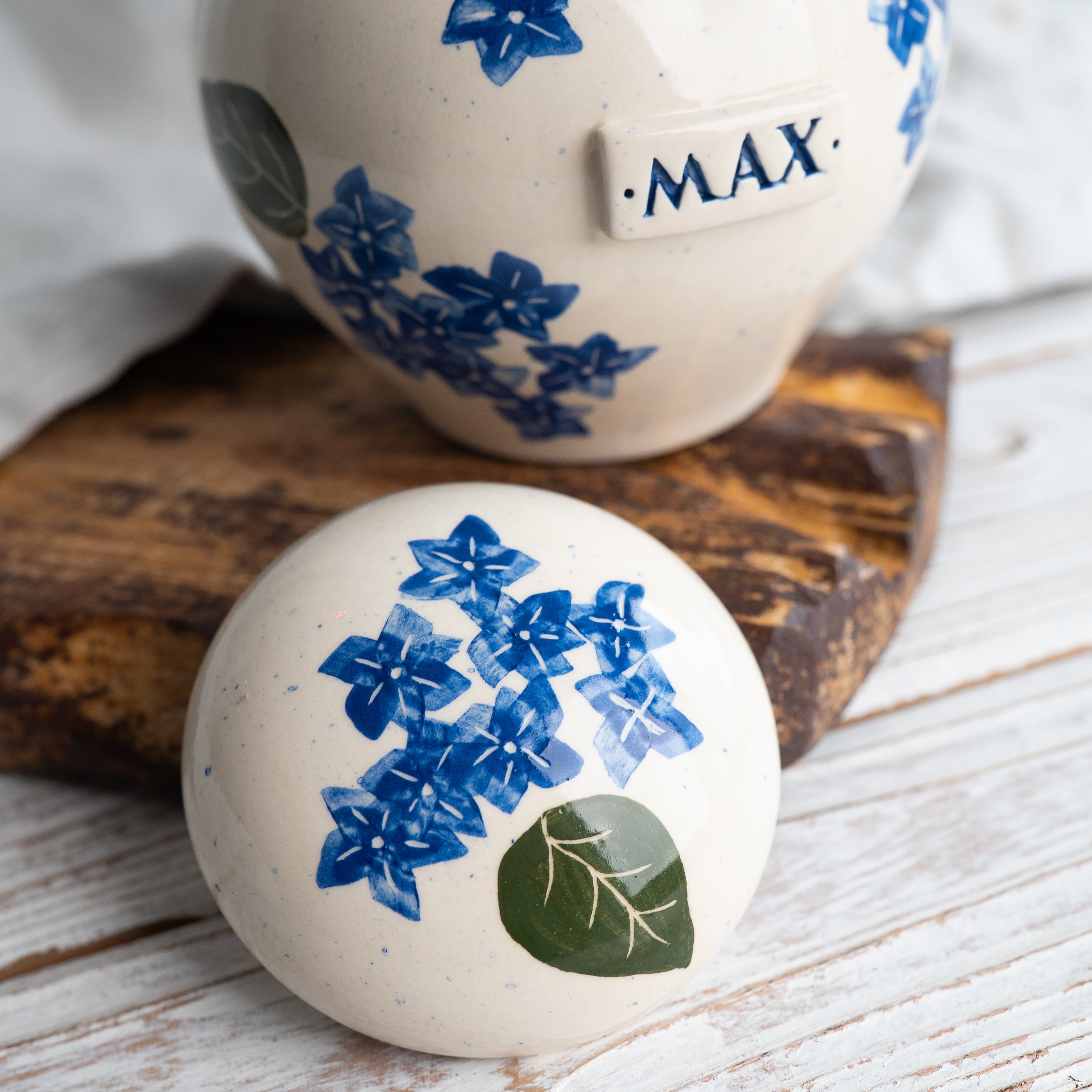 Floral Pet Urn,Hydrangea Ceramic Urn for Ashes, Creamation Urn, Heart Urn for Pets, Dog Urn, Cat Urn