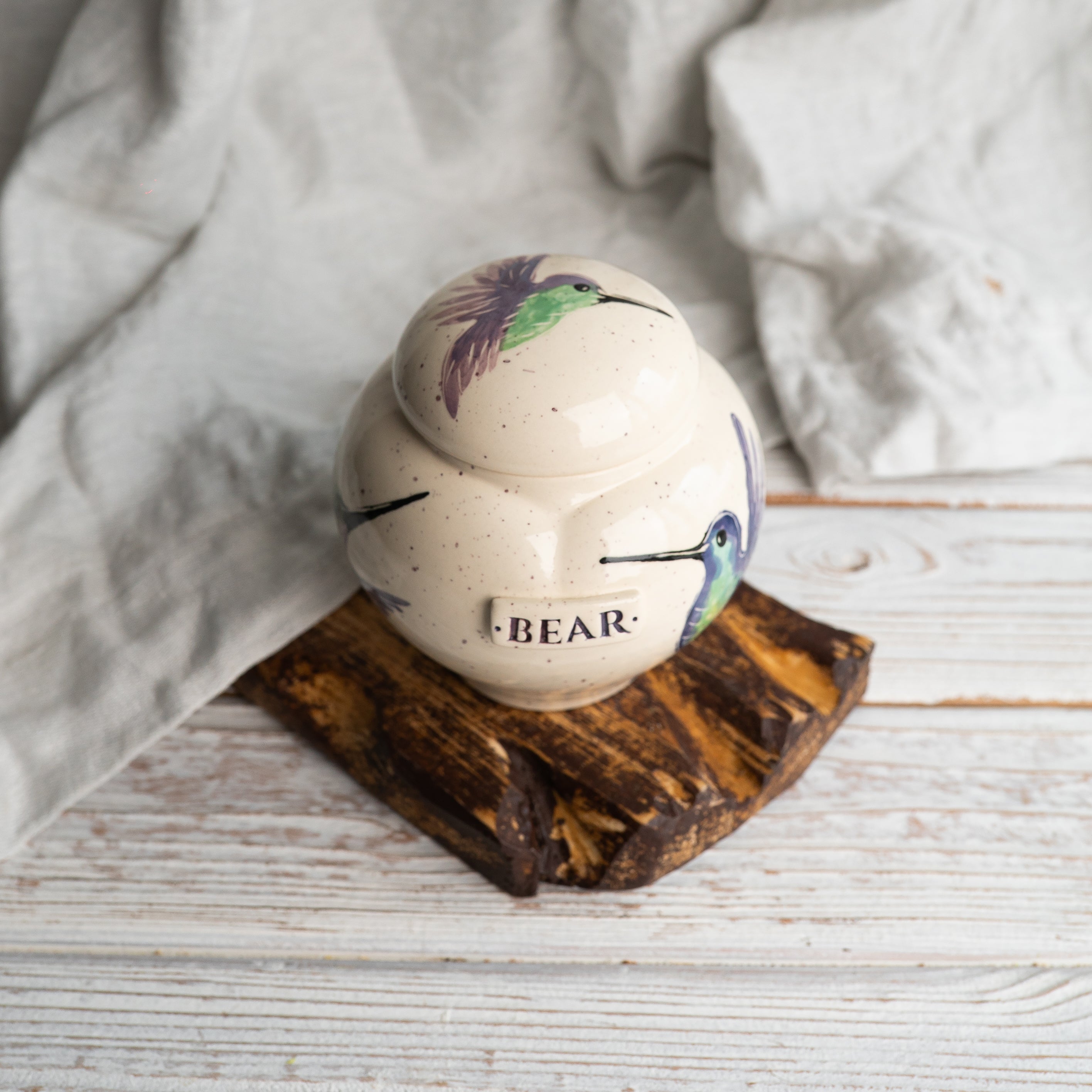 Bird Pet Urn, Ceramic Urn for Ashes, Creamation Urn, Heart Urn for Pets, Dog Urn, Cat Urn