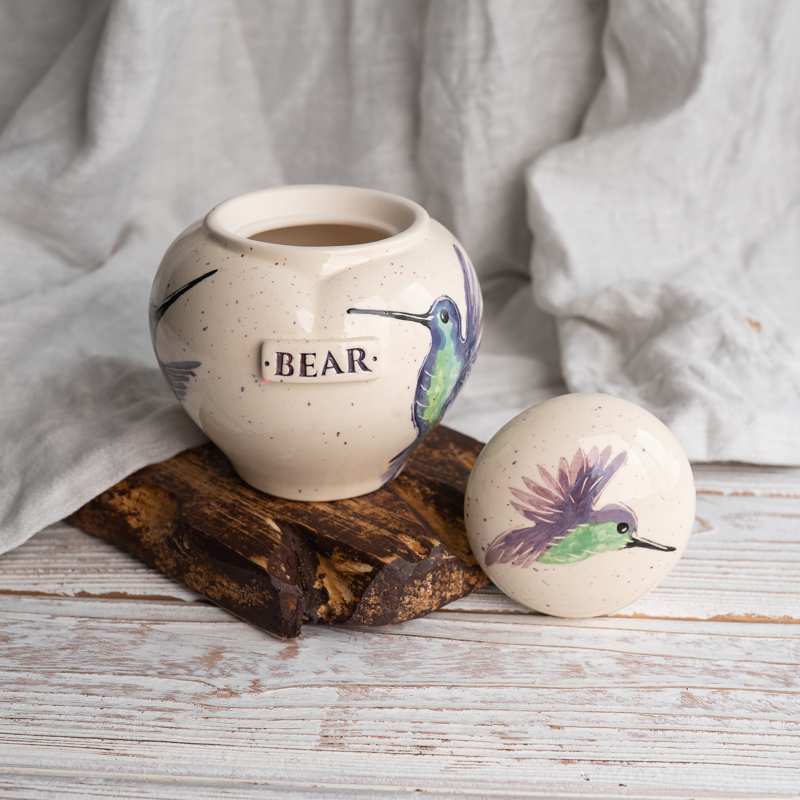 Bird Pet Urn, Ceramic Urn for Ashes, Creamation Urn, Heart Urn for Pets, Dog Urn, Cat Urn