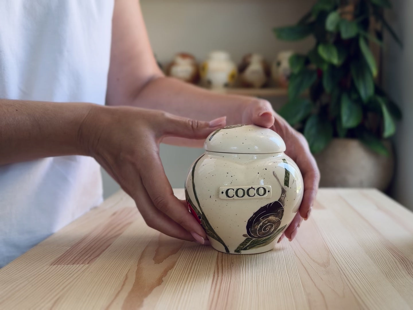 Snail Heart Ceramic Pet Urn – Keepsake Urn for Human Ashes or Pet Memorial