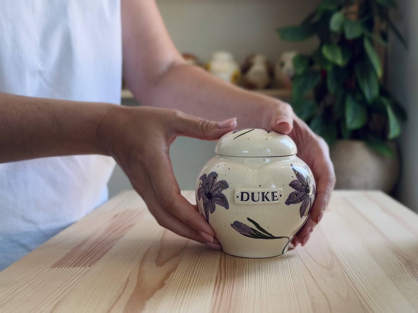 Lily Flower Heart-Shaped Ceramic Pet Urn – Pet or Human Memorial Keepsake