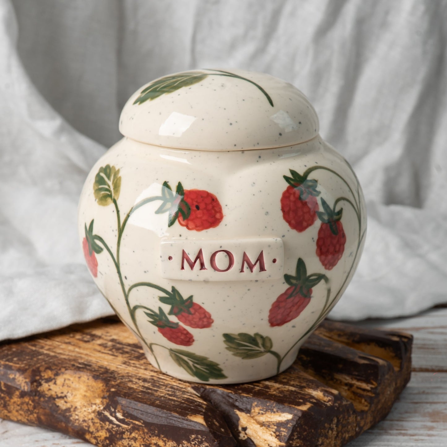 Raspberry-heart-urn-front-view