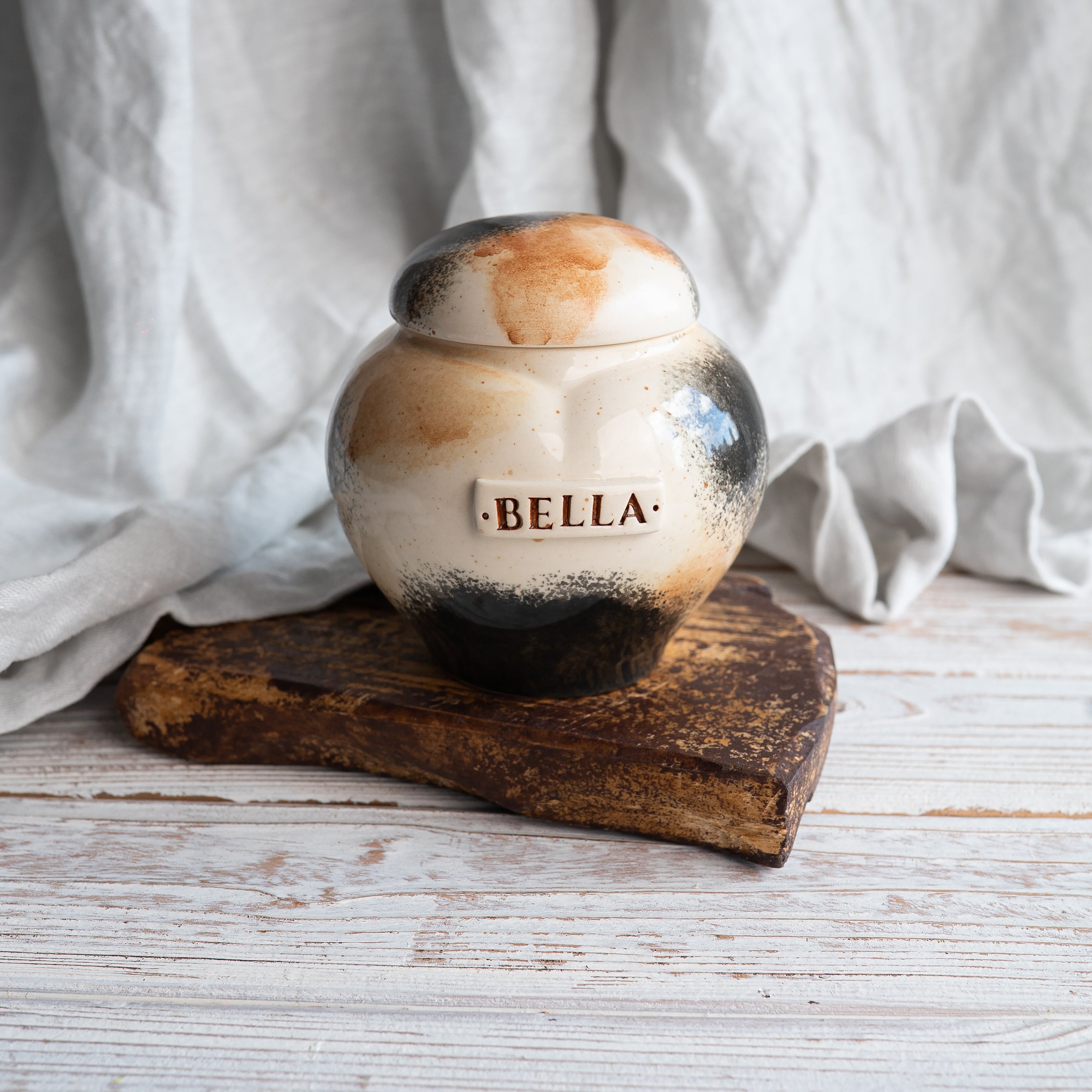 Calico Cat Urn, Ceramic Urn for Ashes, Creamation Urn, Heart Urn for Pets
