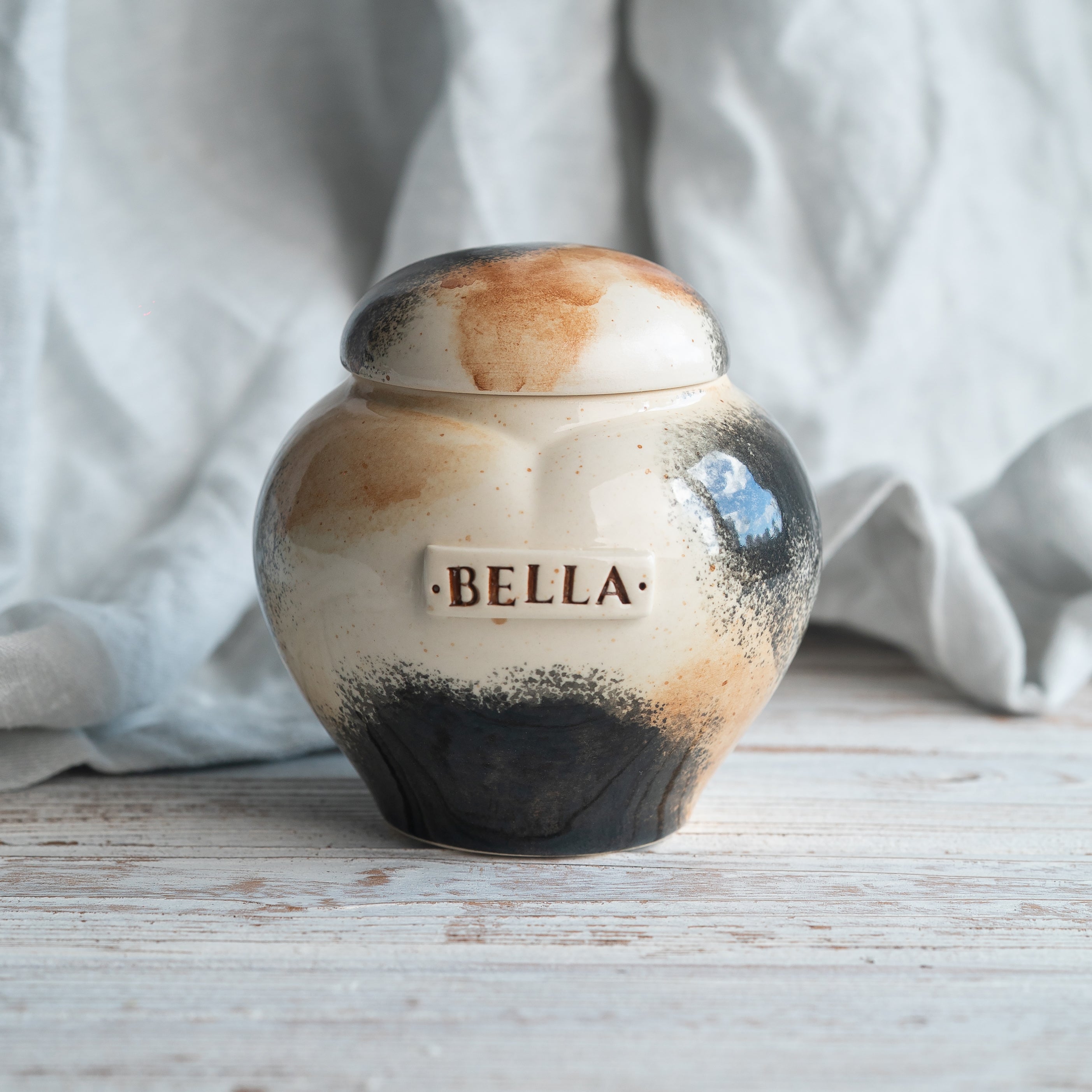 Calico Cat Urn, Ceramic Urn for Ashes, Creamation Urn, Heart Urn for Pets
