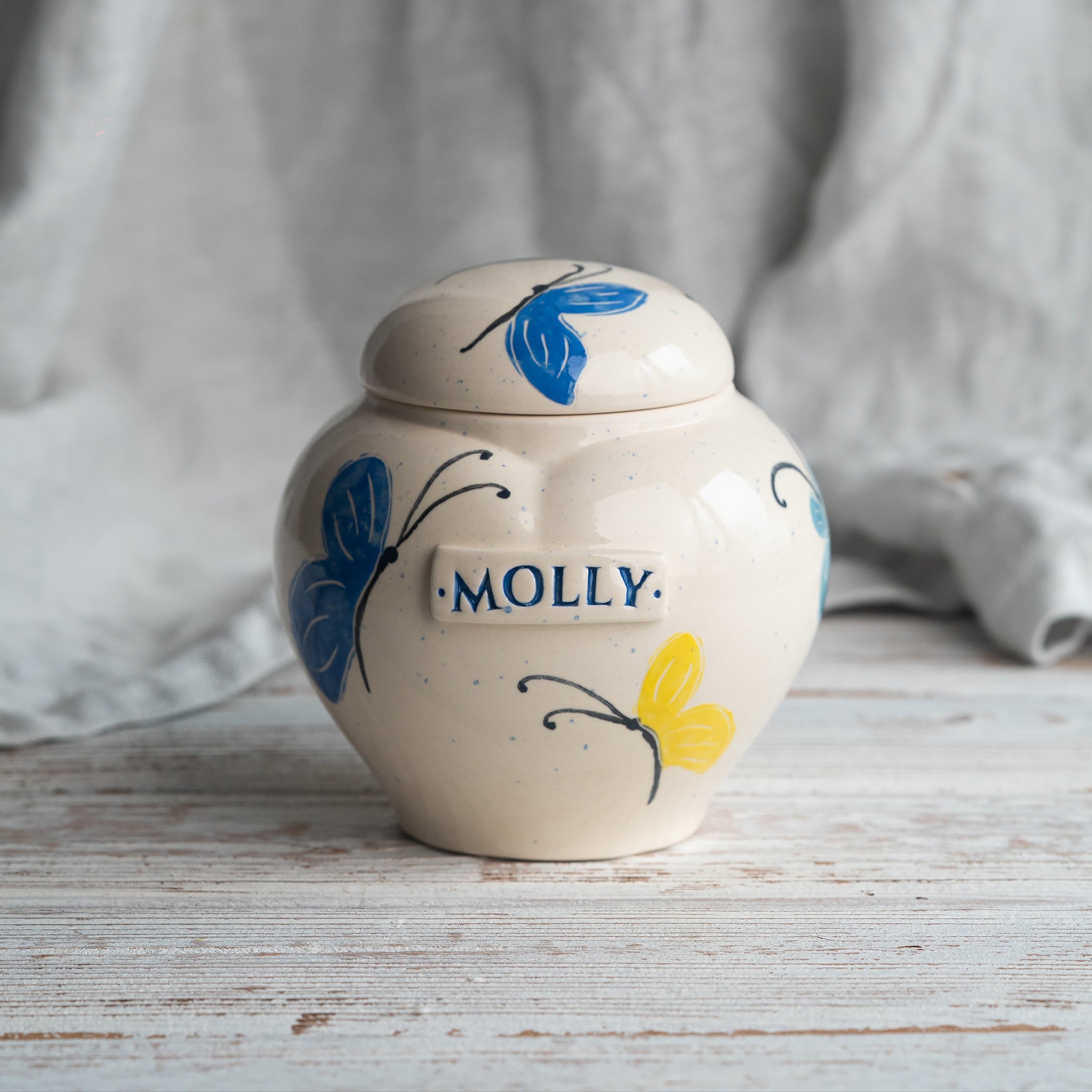 Butterfly Pet Urn, Ceramic Urn for Ashes, Creamation Urn, Heart Urn for Pets, Dog Urn, Cat Urn