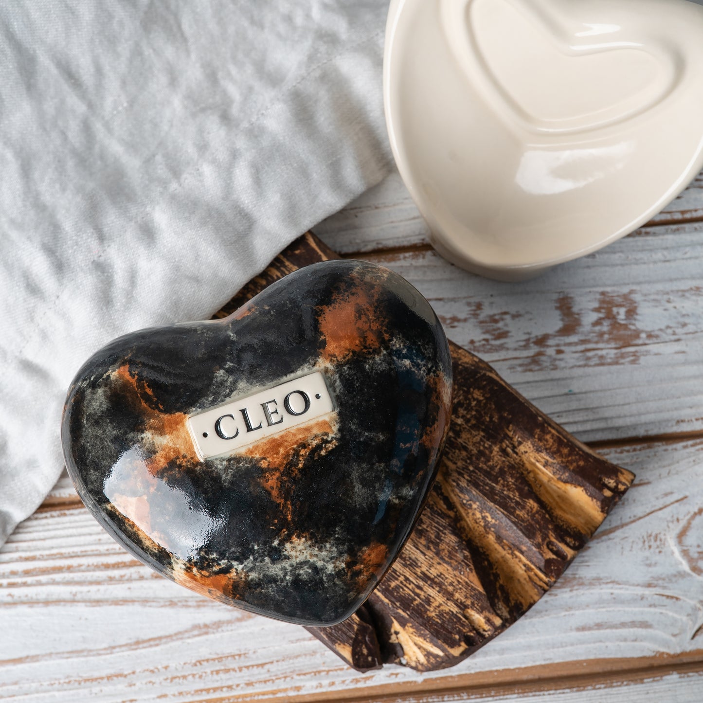 Top view of the tortoiseshell cat heart urn